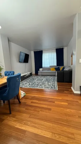 $360,000 | 3389 Ravinia Circle, Aurora, IL 60504