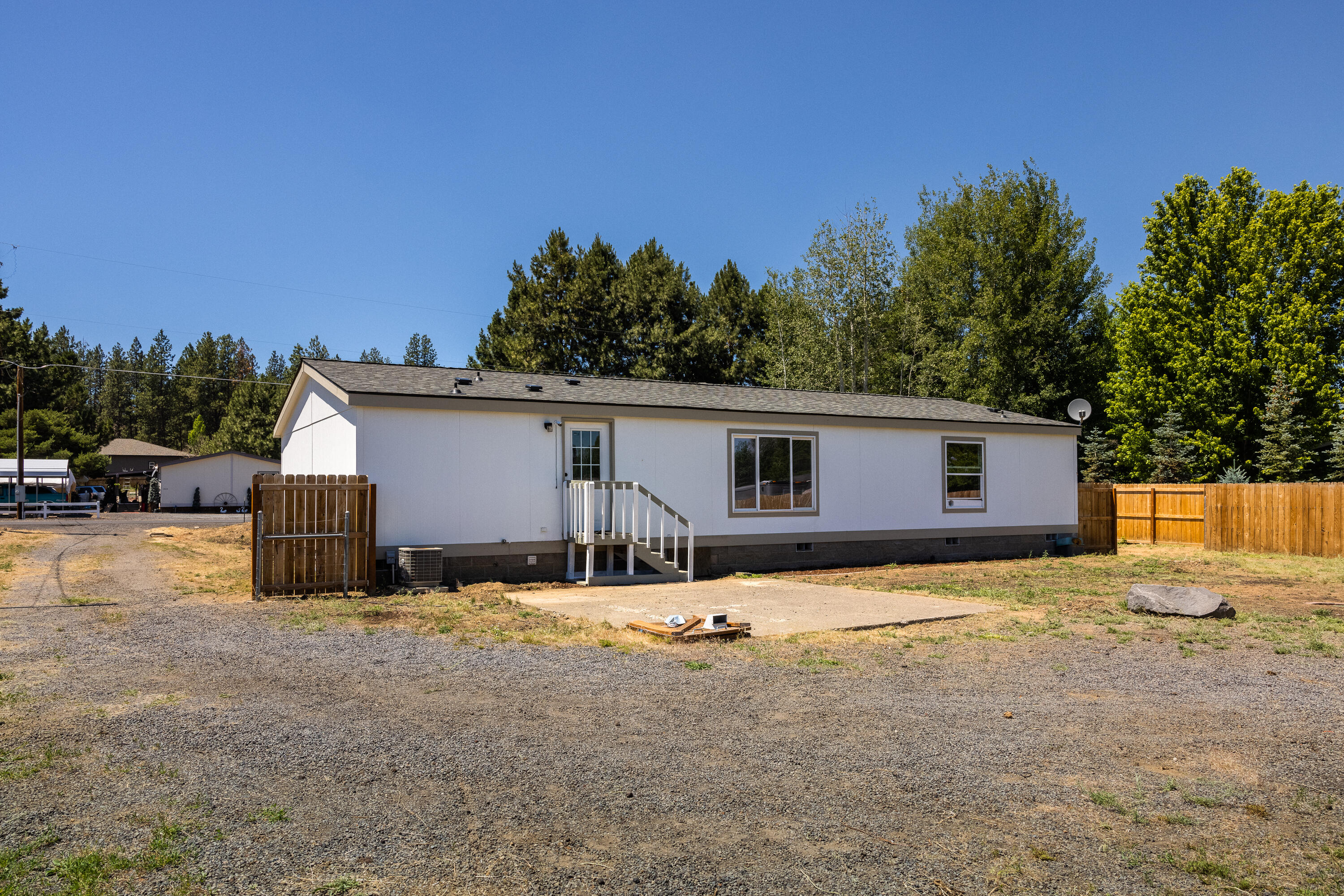 19236 Shoshone Road Bend, OR 97702 - Photo 22 of 28 19236 Shoshone (18 of 30)
