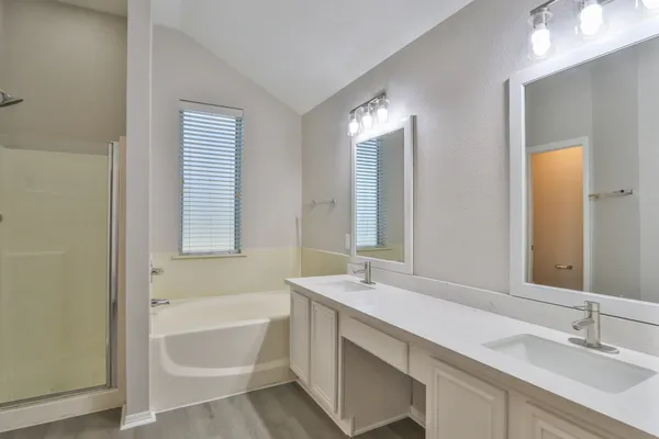 $252,000 | 834 Chase View Drive, Bacliff, TX 77518