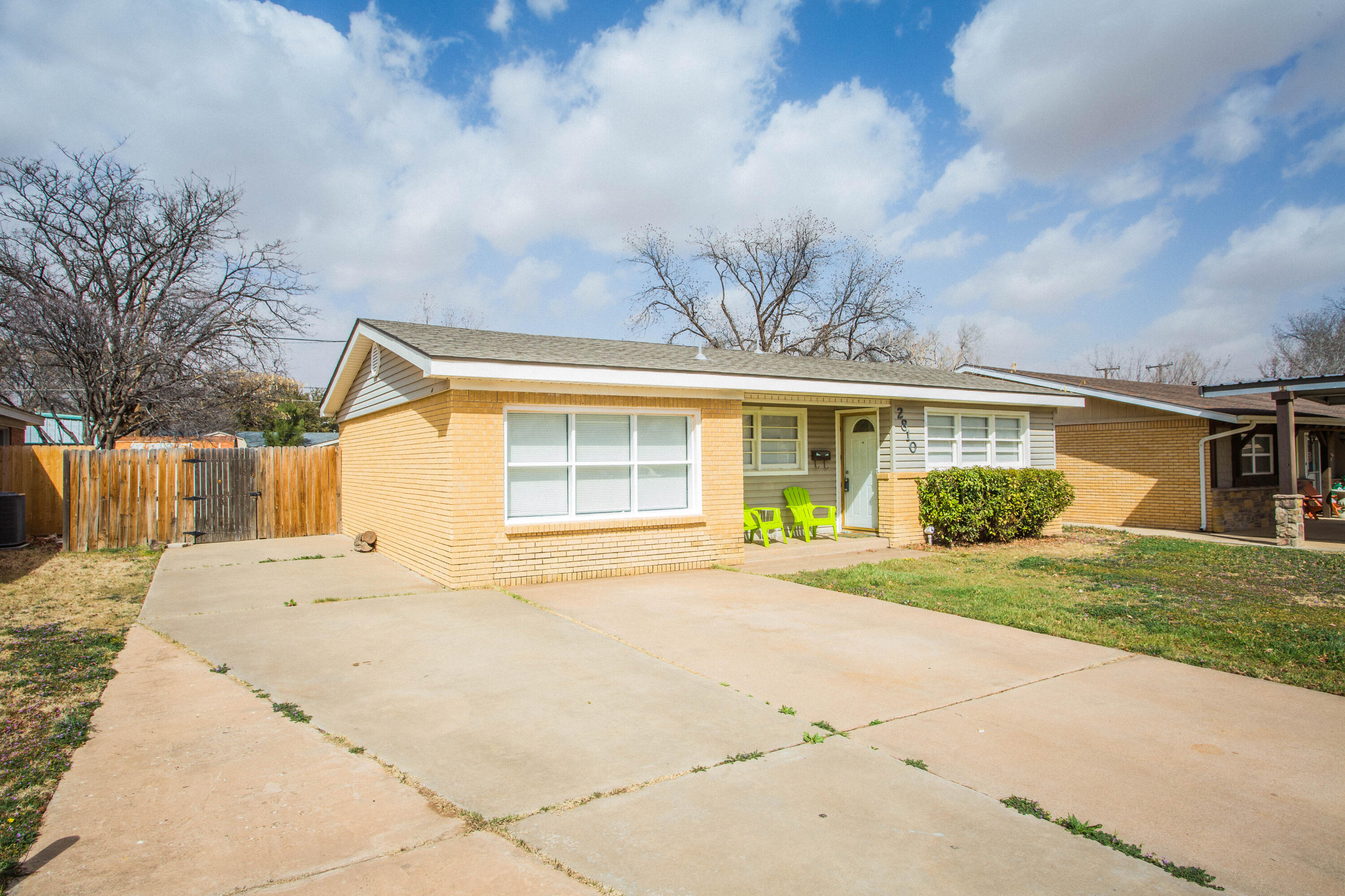 2810 54th Street Lubbock, TX 79413 - Photo 3 of 33 5V2A3239