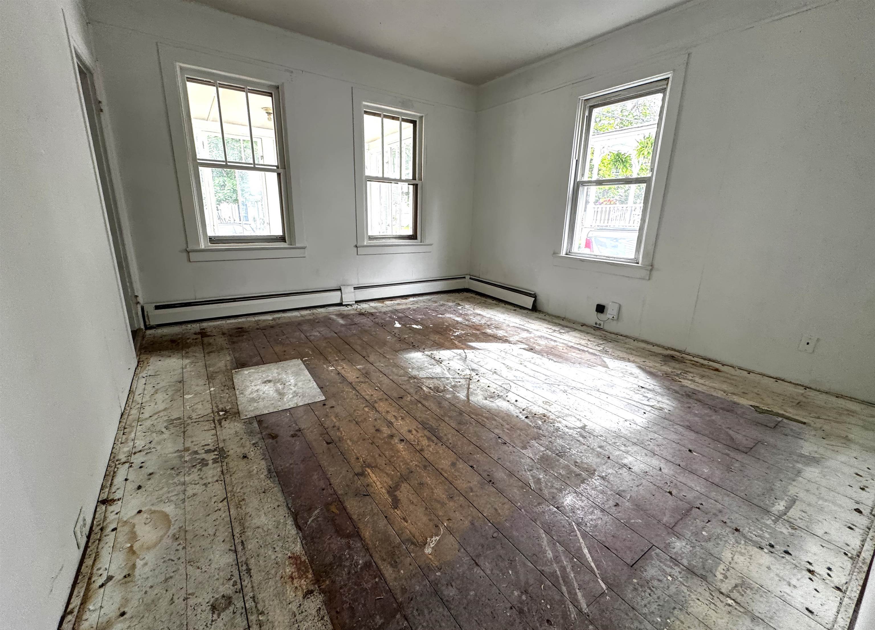 127 Dewey Street Bennington, VT 05201 - Photo 13 of 50