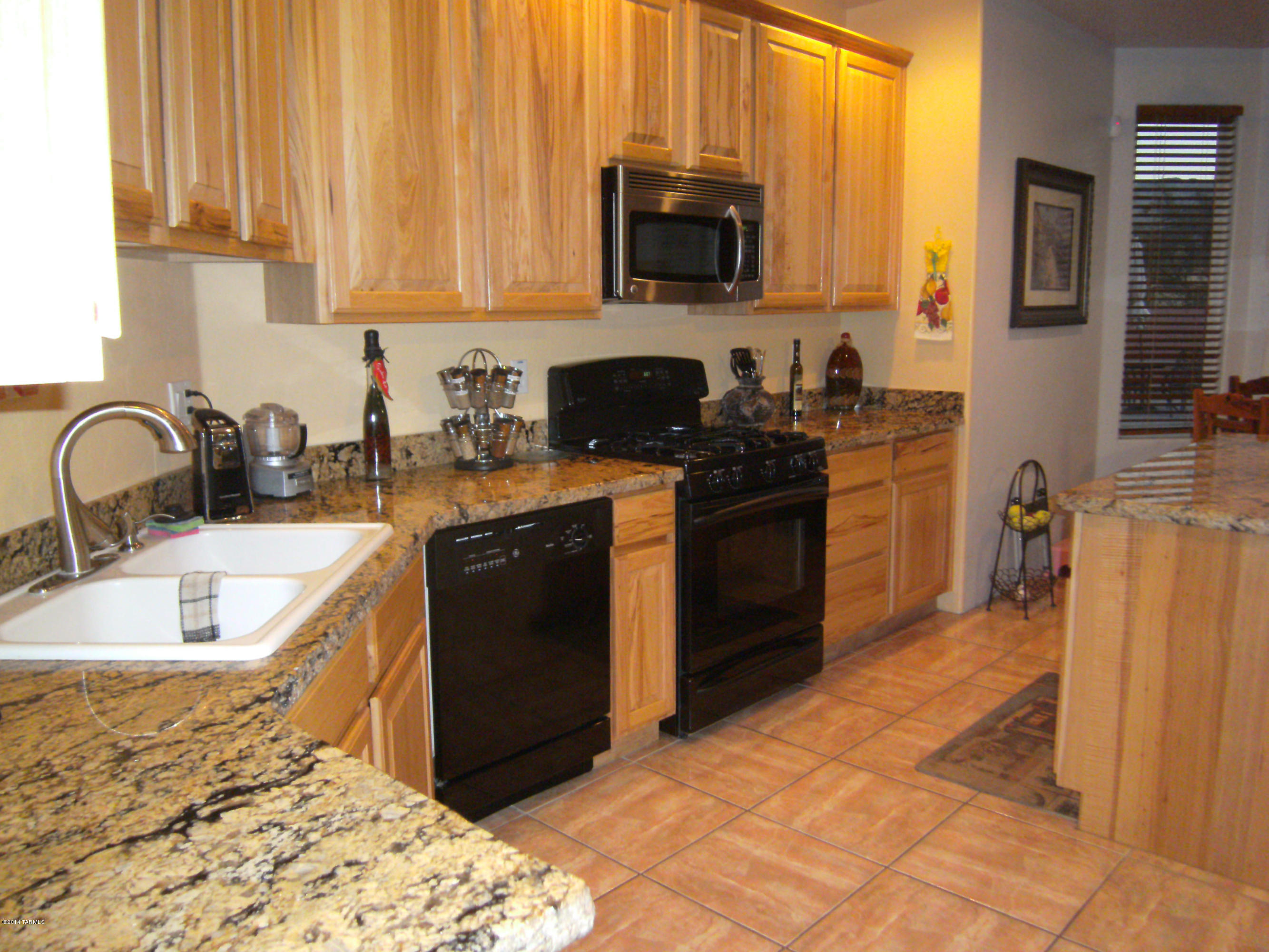 11561 East Tanque Verde Road Tucson, AZ 85749 - Photo 13 of 33