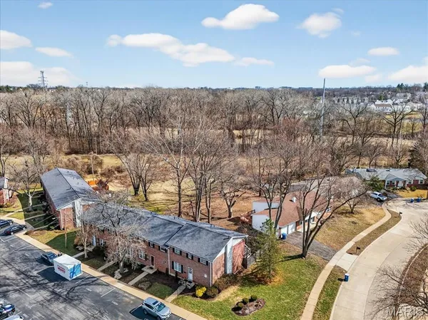 $217,500 | 13222 Cantina Drive, Chesterfield, MO 63141