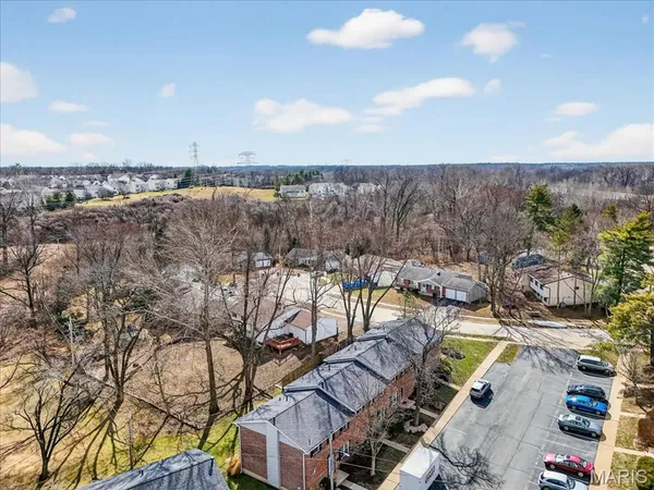 $217,500 | 13222 Cantina Drive, Chesterfield, MO 63141