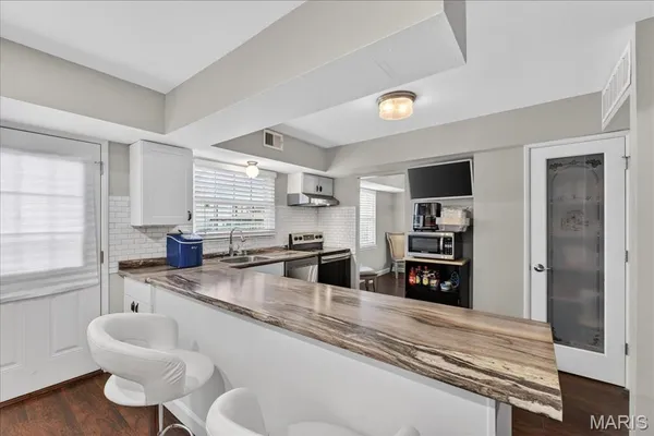 $217,500 | 13222 Cantina Drive, Chesterfield, MO 63141