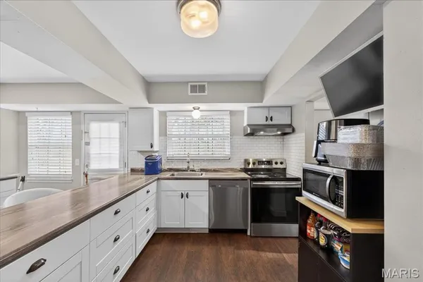 $217,500 | 13222 Cantina Drive, Chesterfield, MO 63141