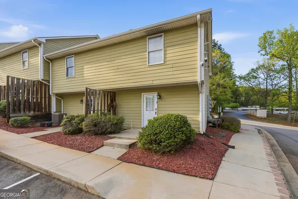 $205,000 | 105 Westchester Drive, Unit A8, Athens, GA 30606