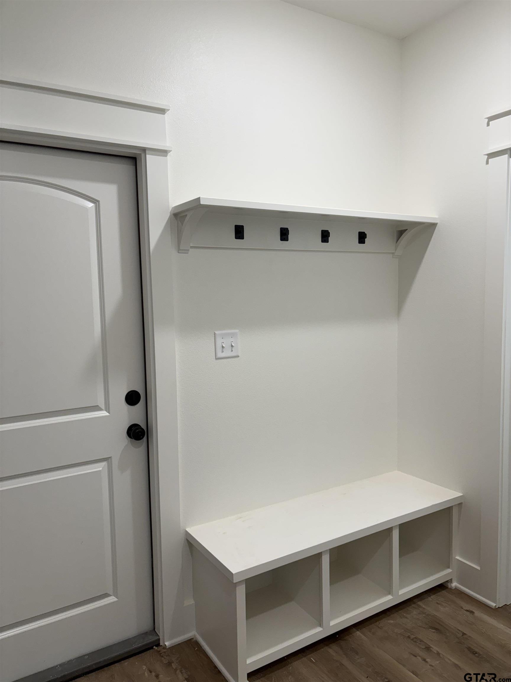 21053 County Road 26 Tyler, TX 75705 - Photo 15 of 19 a view of an empty room