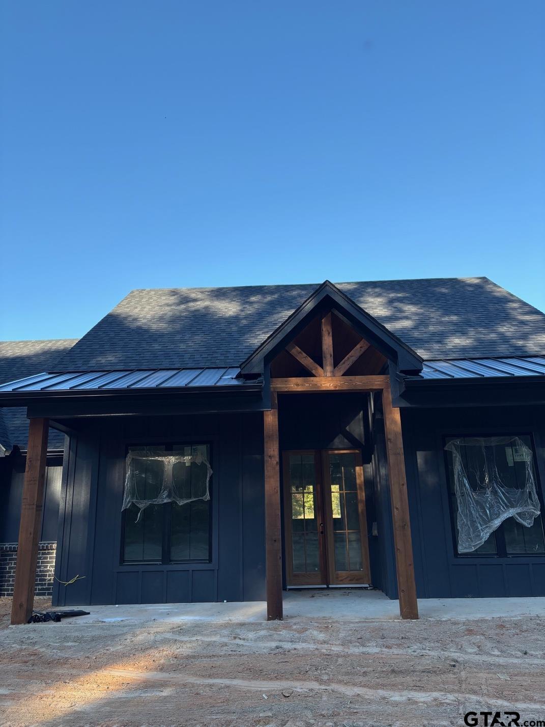21053 County Road 26 Tyler, TX 75705 - Photo 2 of 19 a front view of a house