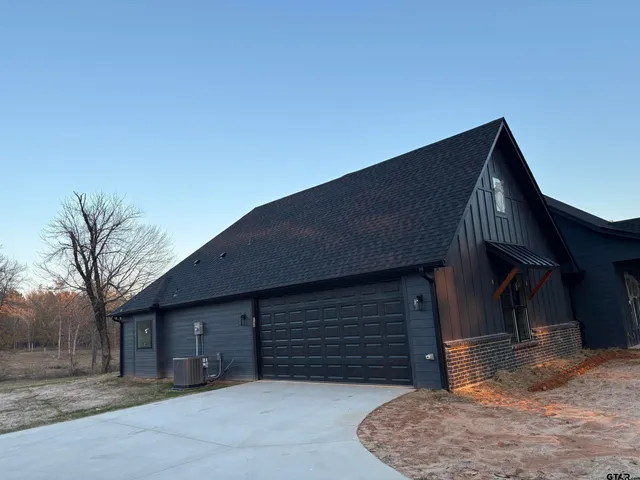 a house view with a outdoor space