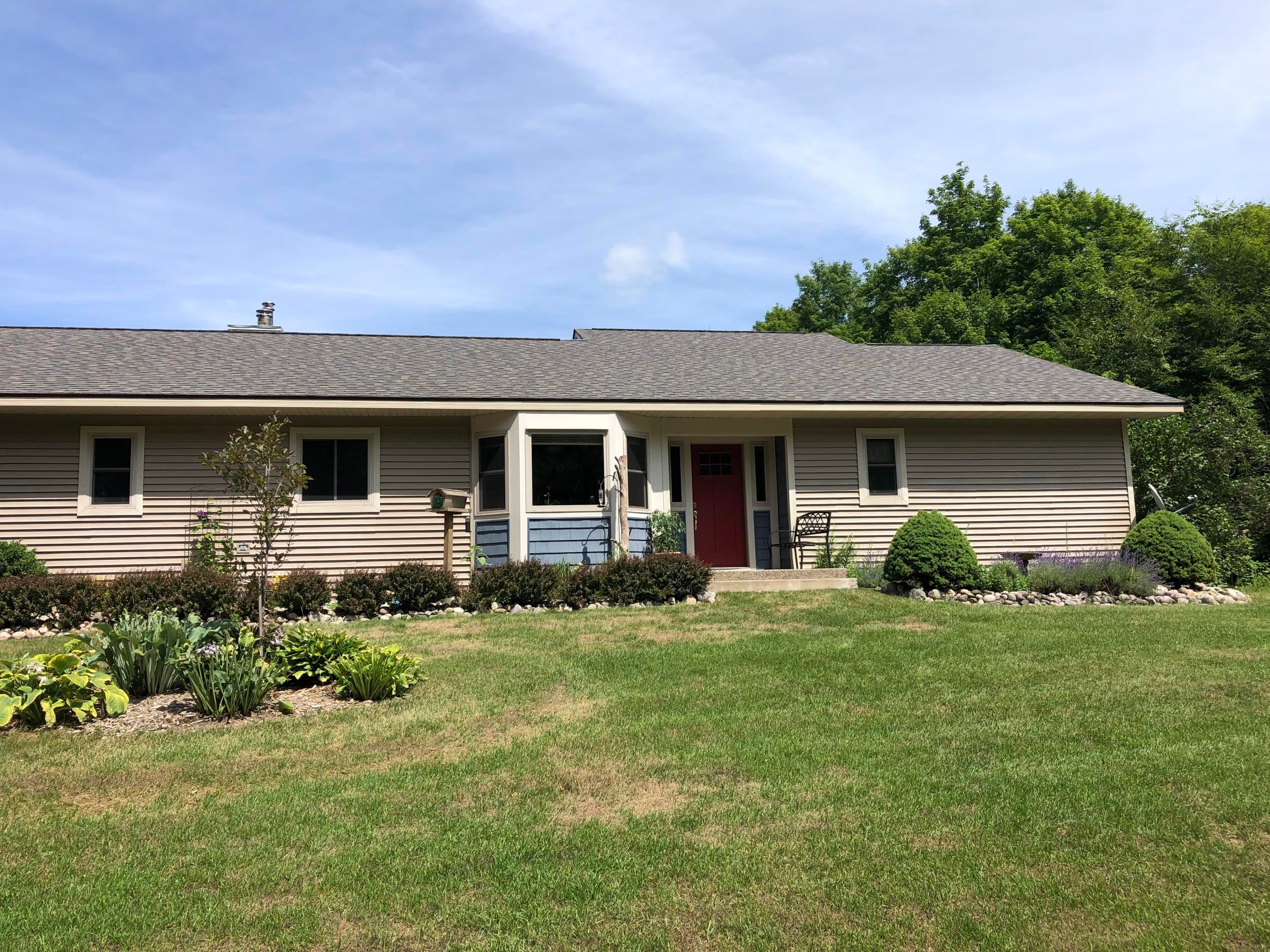 481 Sparr Road Gaylord, MI 49735 - Photo 4 of 26 Gallery Image 4