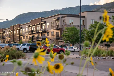 $389,000 | 253 Wulfsohn Road, Unit 316, Glenwood Springs, CO 81601