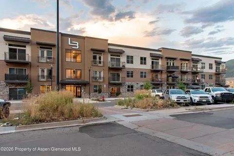 $389,000 | 253 Wulfsohn Road, Unit 316, Glenwood Springs, CO 81601