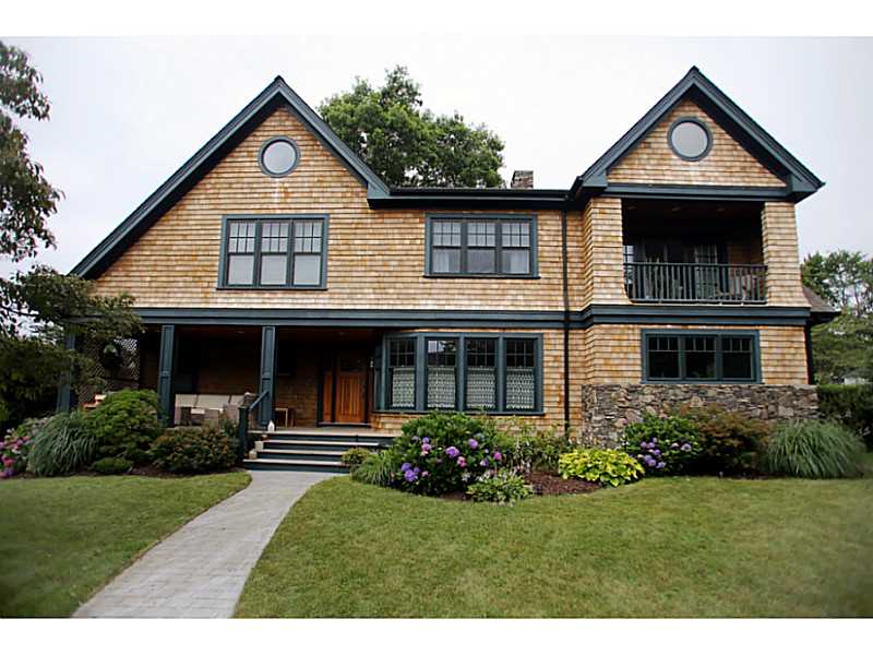 37 Standish Road Jamestown, RI 02835 - Photo 1 of 21 Exterior Front.