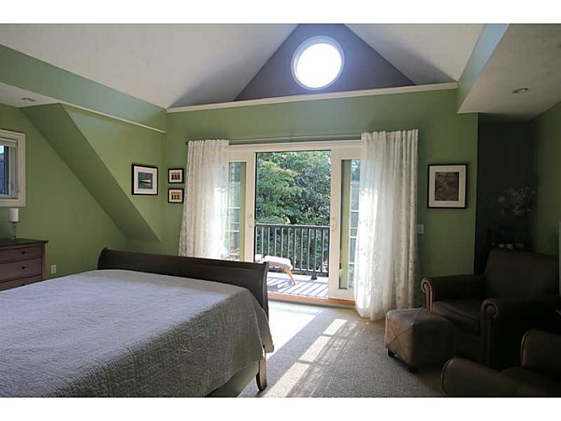 37 Standish Road Jamestown, RI 02835 - Photo 13 of 21 Master Bedroom.