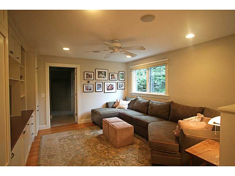 37 Standish Road Jamestown, RI 02835 - Photo 8 of 21 Den/Family/Great Room. family area open to kitchen