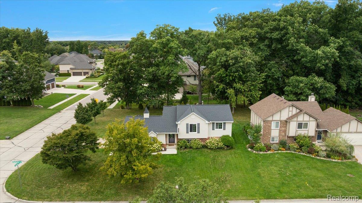 759 Kentucky Drive Rochester, MI 48307 - Photo 40 of 46 13-759 Kentucky-13.jpg