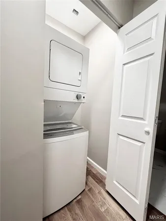 $1,350 | 3318 Illinois Avenue, Unit 2F, St. Louis, MO 63118
