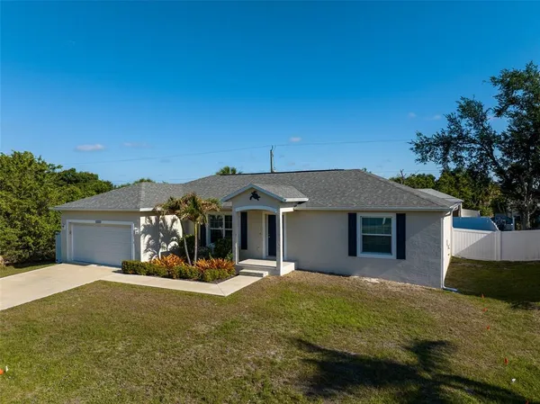 $325,000 | 11200 Chalet Avenue, Englewood, FL 34224