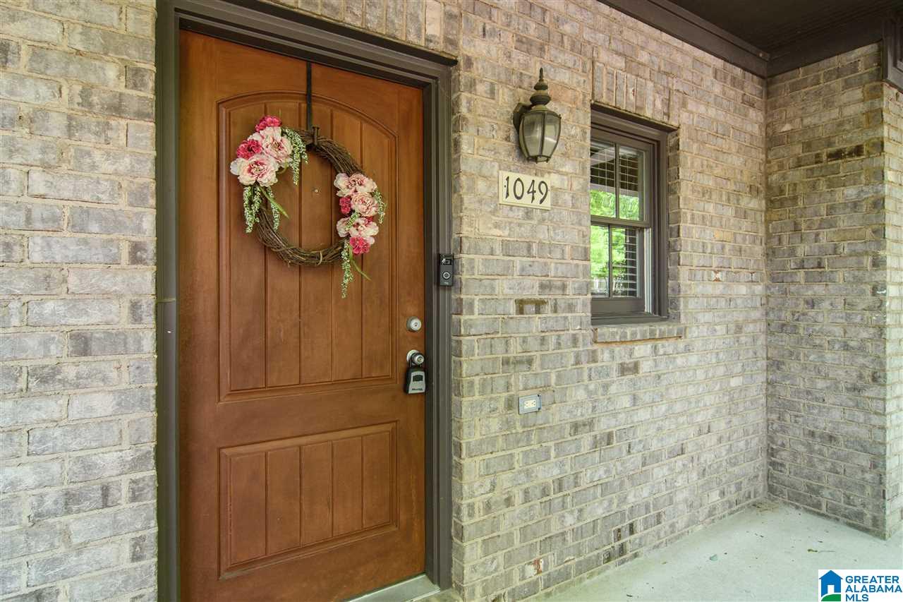 1049 Inverness Cove Way Birmingham, AL 35242 - Photo 4 of 45