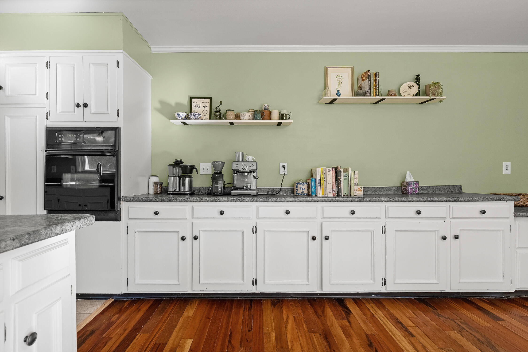 398 Shallowford Road Chattanooga, TN 37411 - Photo 14 of 47 Storage for DAYS