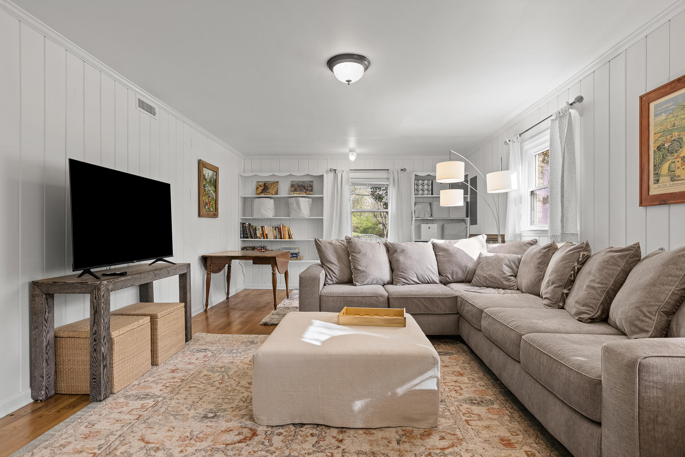 398 Shallowford Road Chattanooga, TN 37411 - Photo 33 of 47 Downstairs Den