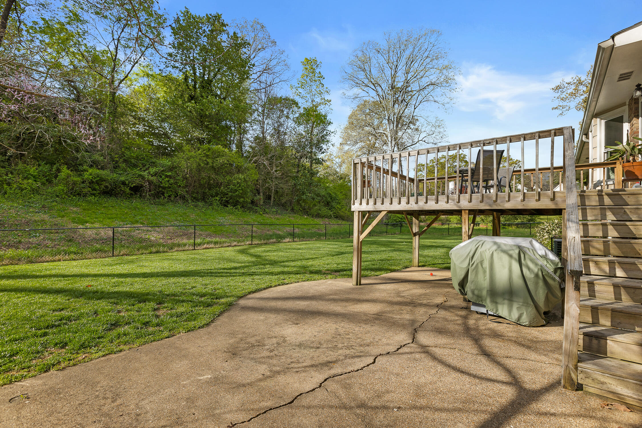 398 Shallowford Road Chattanooga, TN 37411 - Photo 40 of 47 Patio