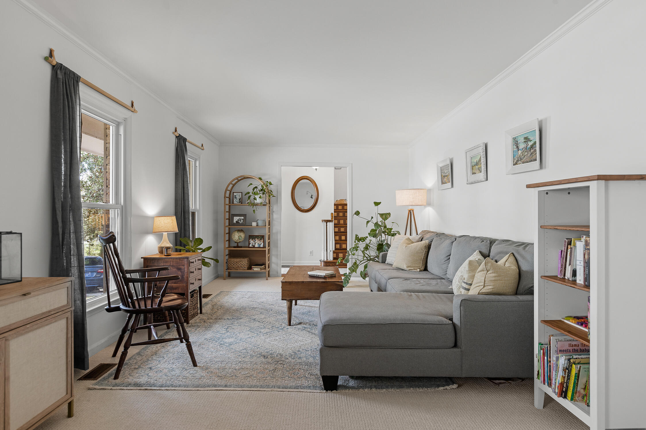 398 Shallowford Road Chattanooga, TN 37411 - Photo 6 of 47 Sun-filled living room