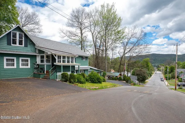 $574,900 | 150 Mohican Street, Lake George, NY 12845