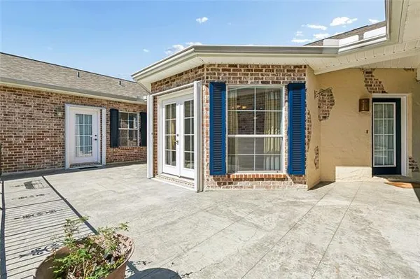 $390,000 | 108 Jessica Lane, Belle Chasse, LA 70037