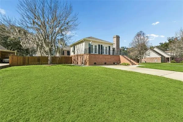 $390,000 | 108 Jessica Lane, Belle Chasse, LA 70037
