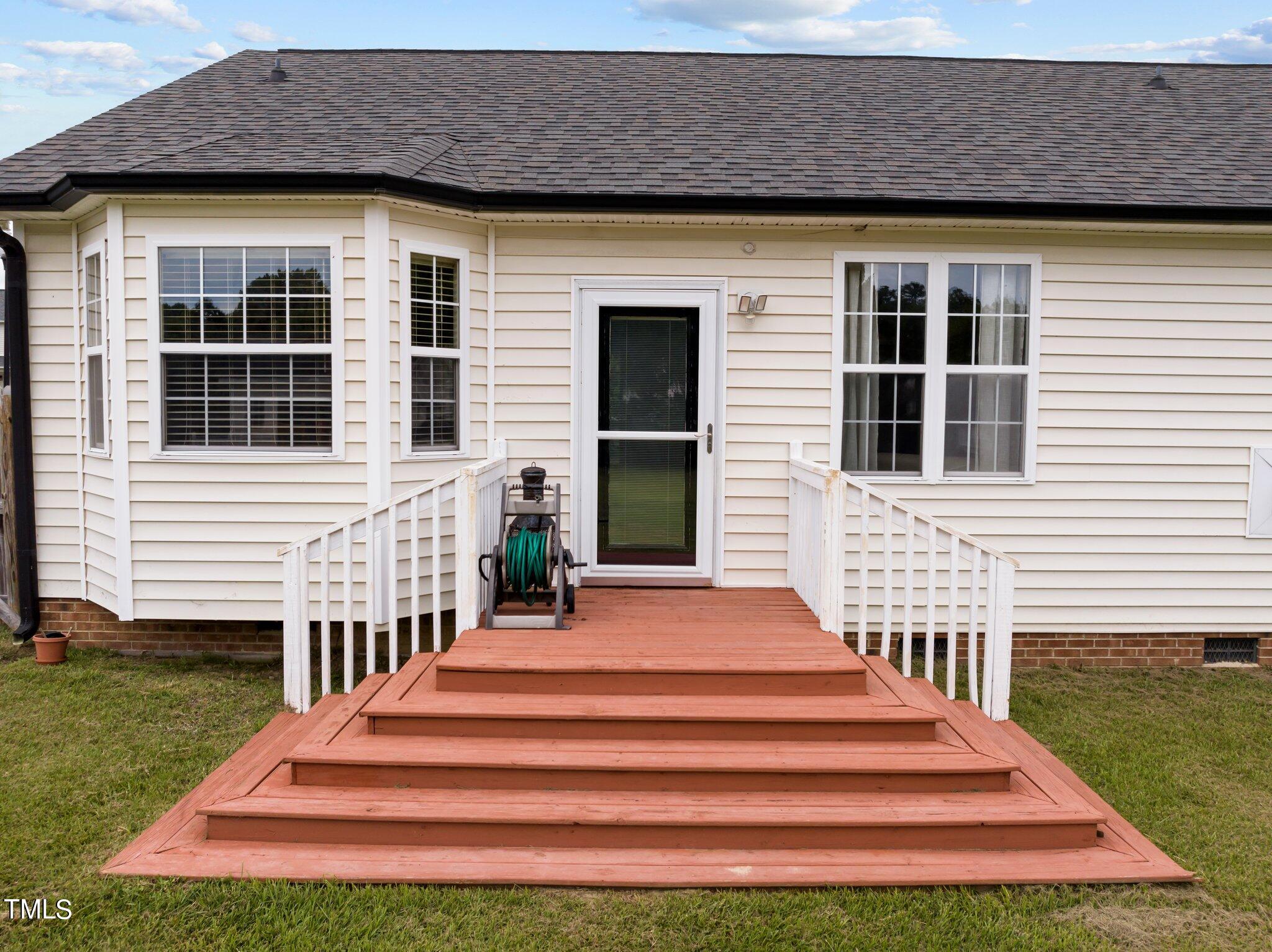 1320 Greenbranch Lane Raleigh, NC 27603 - Photo 19 of 29 Back entrane