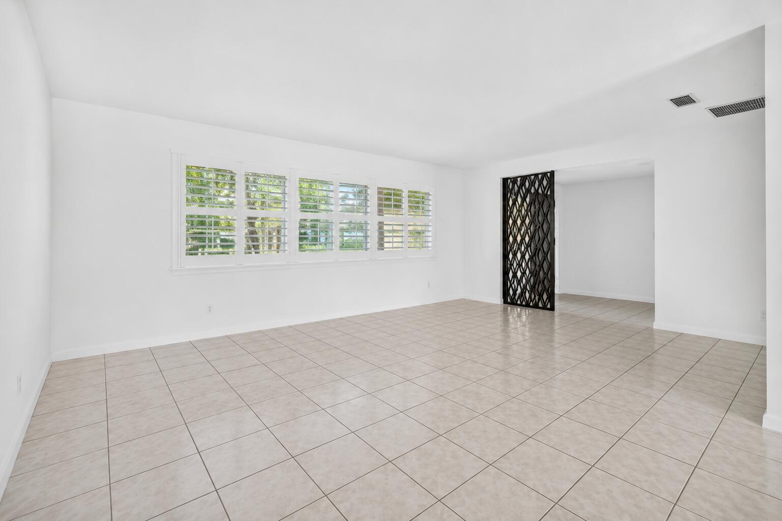 842 Fathom Road West North Palm Beach, FL 33408 - Photo 31 of 54 living room