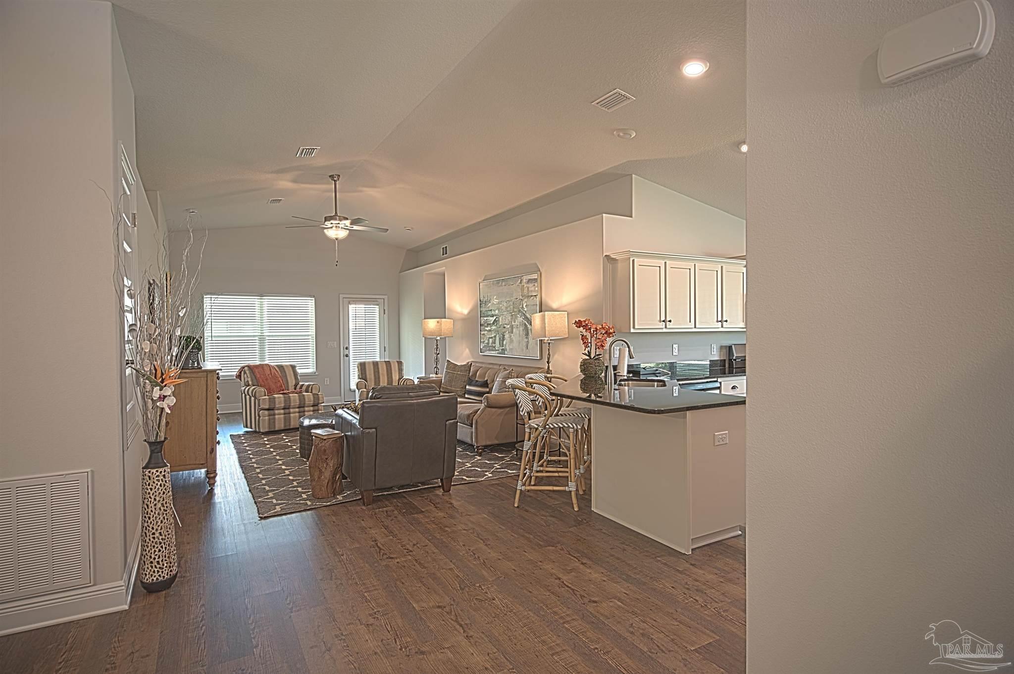 605 Sand Pne Road, Unit 8C Cantonment, FL 32533 - Photo 6 of 37 Gallery Image 6