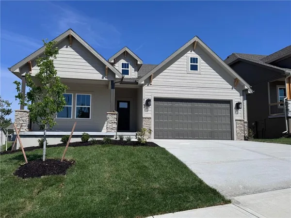 $499,950 | 2153 Black Walnut Drive, Liberty, MO 64068