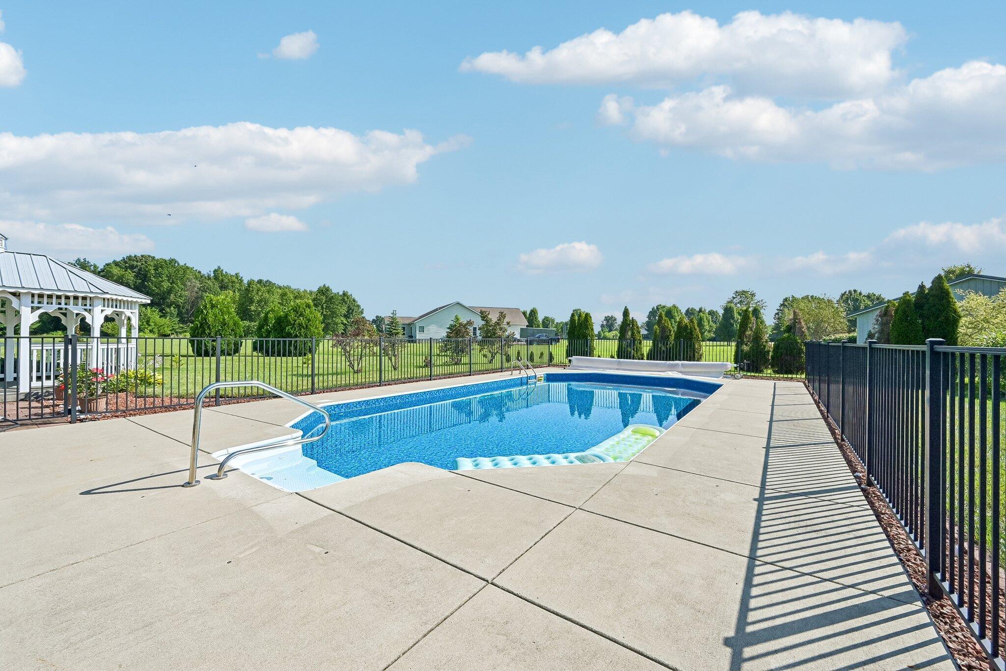 12417 Bulen-Pierce Road Lockbourne, OH 43137 - Photo 62 of 129 In-ground Pool
