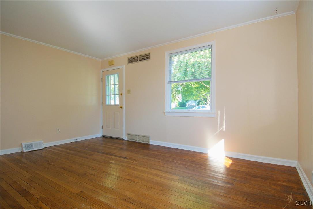 827 Maple Road Hellertown, PA 18055 - Photo 2 of 31 Gallery Image 2