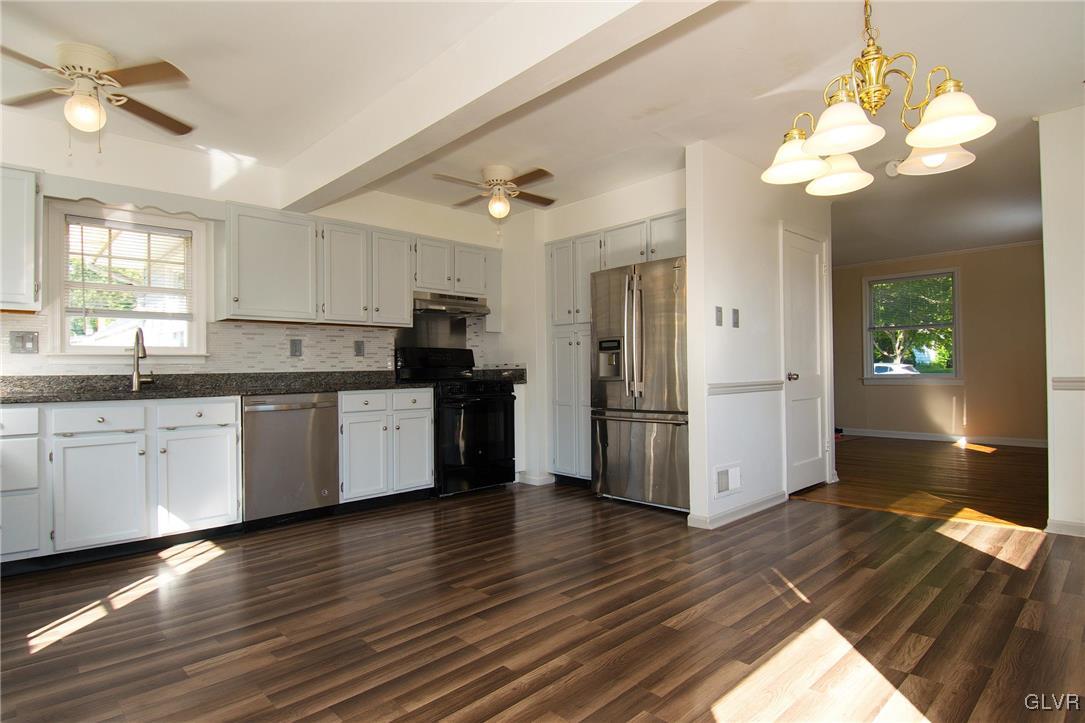 827 Maple Road Hellertown, PA 18055 - Photo 8 of 31 Gallery Image 8
