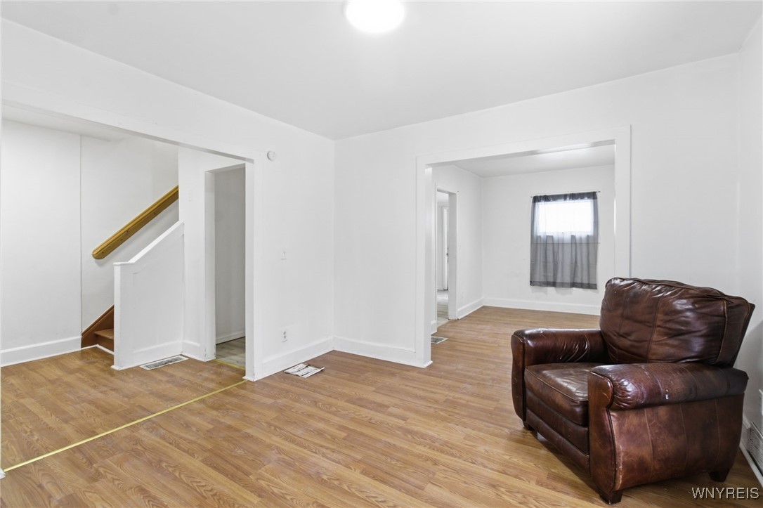 466 24th Street Niagara Falls, NY 14303 - Photo 23 of 33 Right living room