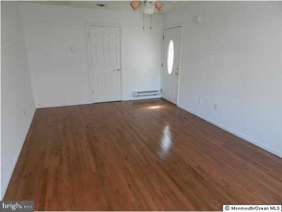 34 Smith Road Toms River, NJ 08755 - Photo 5 of 15 Gallery Image 5