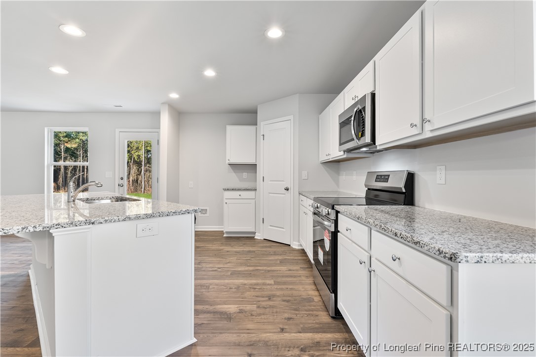 433 Deep River Road Aberdeen, NC 28315 - Photo 11 of 28