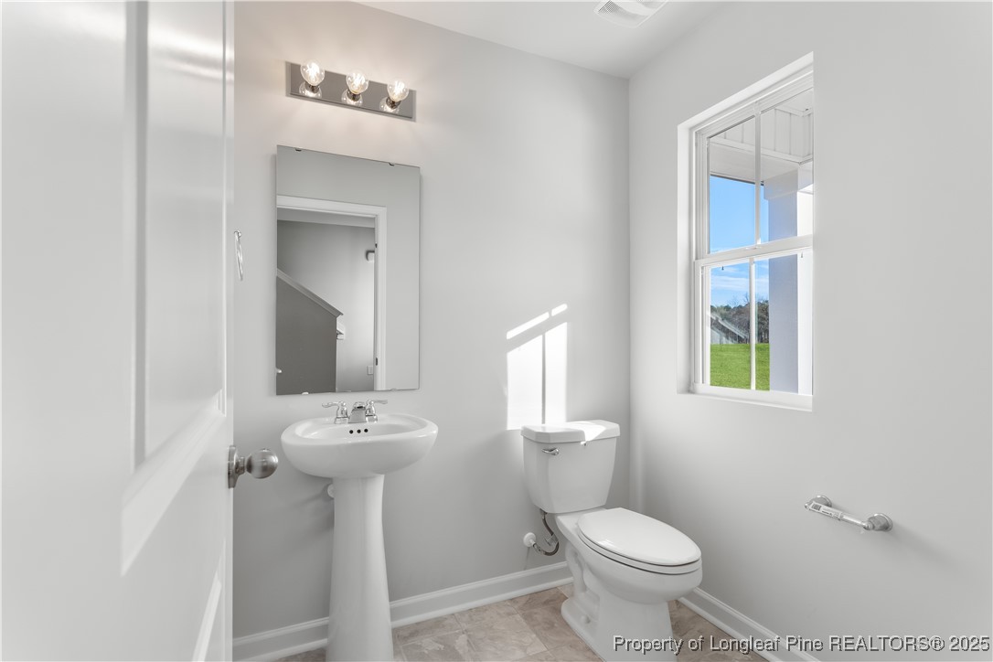 433 Deep River Road Aberdeen, NC 28315 - Photo 6 of 28