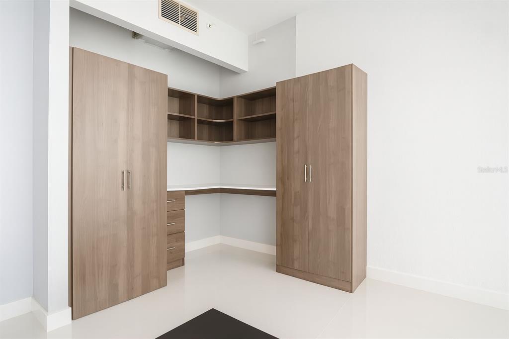 150 East Robinson Street, Unit 29B Orlando, FL 32801 - Photo 22 of 27 a view of an empty room