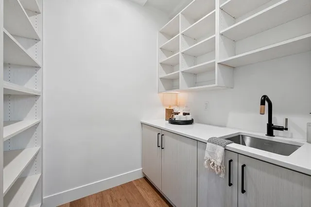 $825,000 | 1871 Ledgeview Road, De Pere, WI 54115