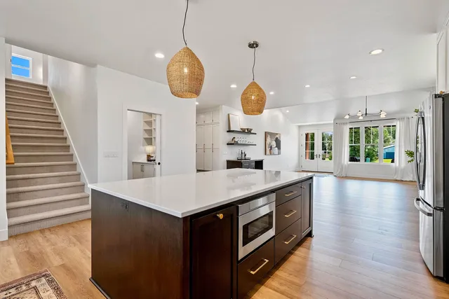 $825,000 | 1871 Ledgeview Road, De Pere, WI 54115