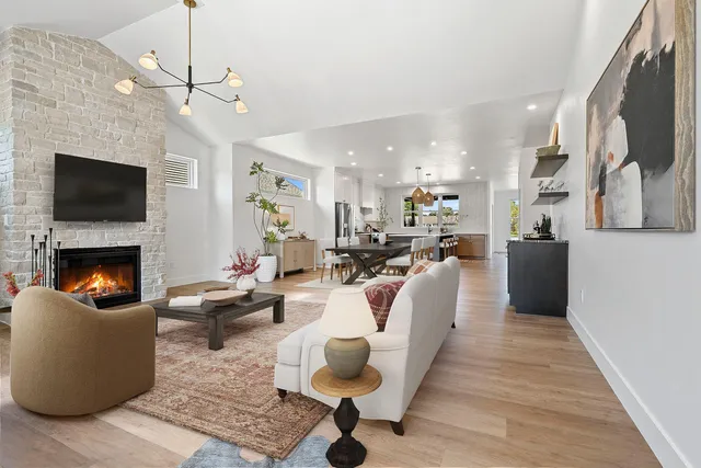 $825,000 | 1871 Ledgeview Road, De Pere, WI 54115