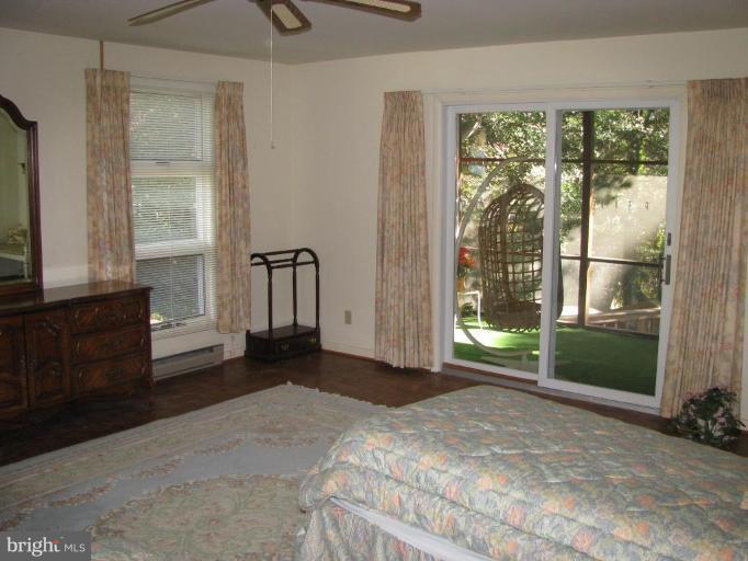45335 Scotch Neck Road Hollywood, MD 20636 - Photo 11 of 23 Master Bedroom