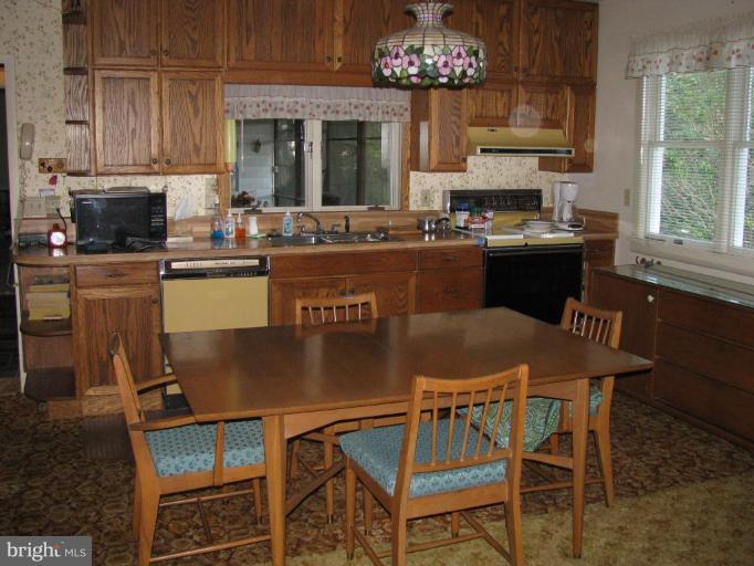 45335 Scotch Neck Road Hollywood, MD 20636 - Photo 17 of 23 Kitchen