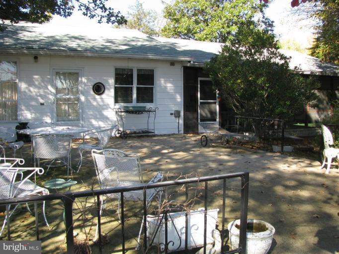 45335 Scotch Neck Road Hollywood, MD 20636 - Photo 5 of 23 Patio 2
