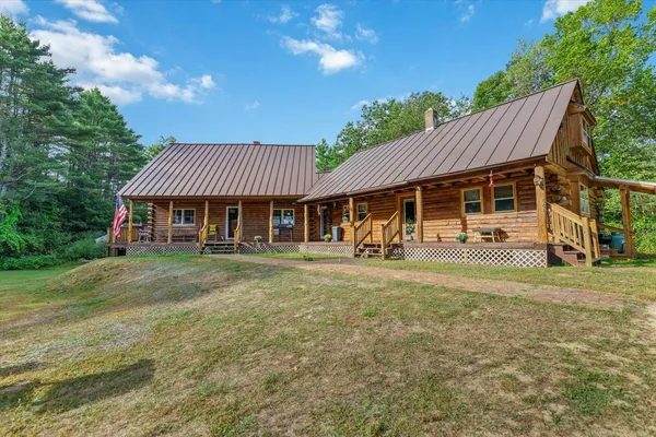 $685,000 | 801 Highway 12, Fitzwilliam, NH 03447